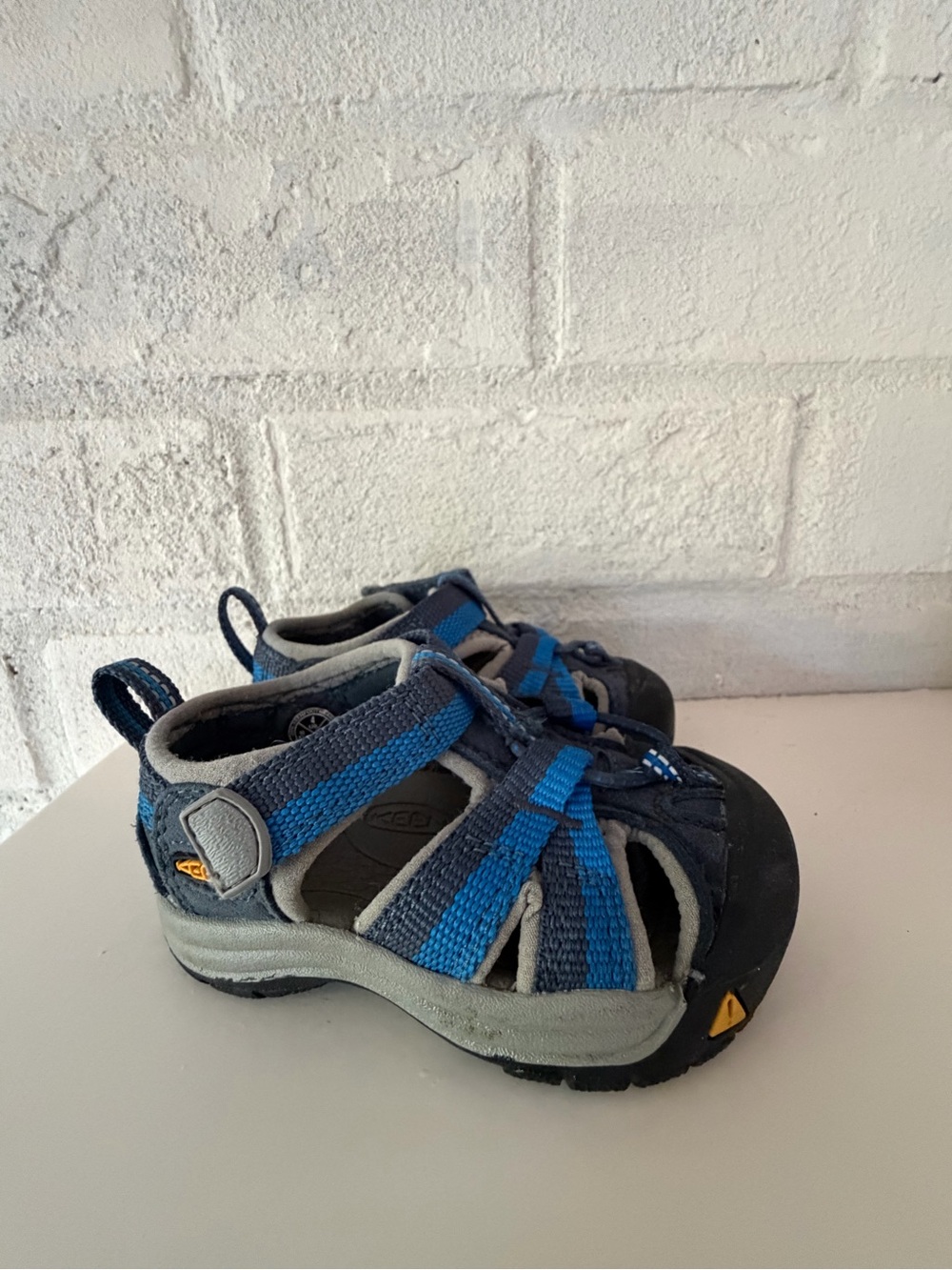 Keen toddler Navy and Blue Closed-Toe Active Sandals